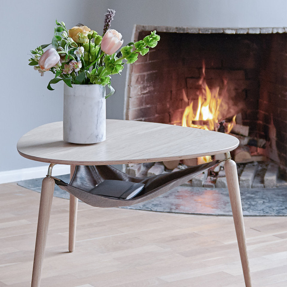 Henninger - Scandinavian Solid Oak Coffee Table with Storage